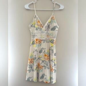 White Floral Fit & Flare Dress Size XS